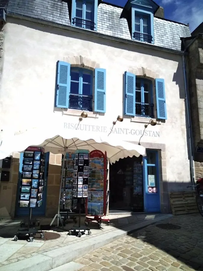 Tout Nouveau-Port de ST GOUSTAN, Trés Beau T2 avec Terrasse Auray 0*,